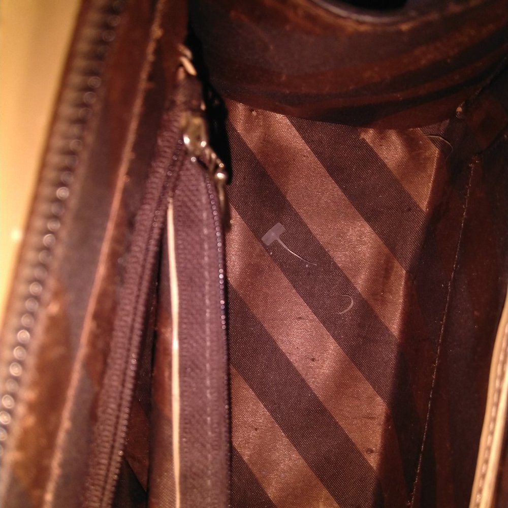 Cute Handbag - Picture 10 of 14
